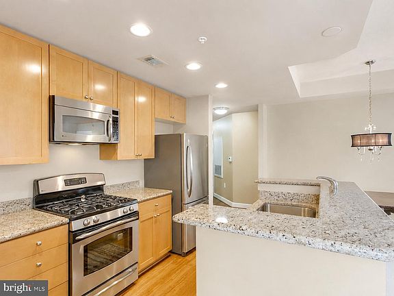 5th image of 3650 S Glebe Rd Unit 443