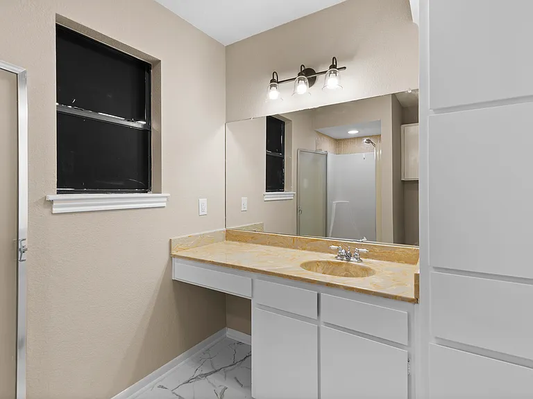 1623 W Parnell St — Photo 13