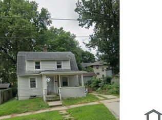 1918 Andrews St, Rockford, IL 61101