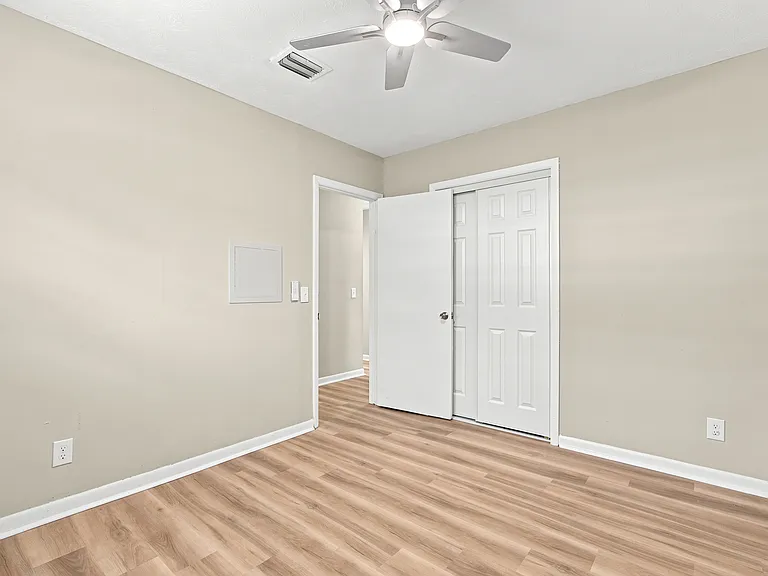 7218 Zapata Dr — Photo 22