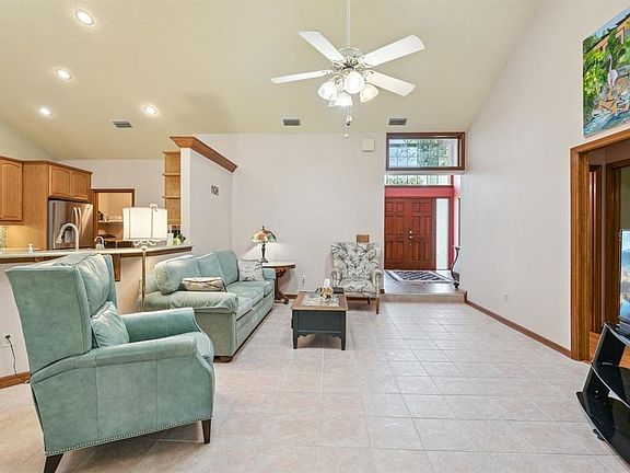 5th image of 908 Almond Tree Cir
