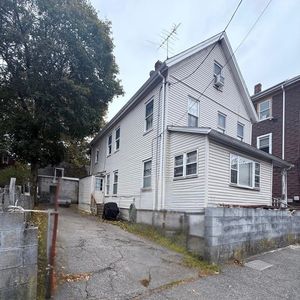130 Minden St, Jamaica Plain, MA, 02130