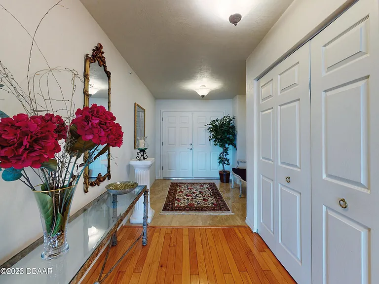 1 John Anderson Dr #Penthouse 7 — Photo 4