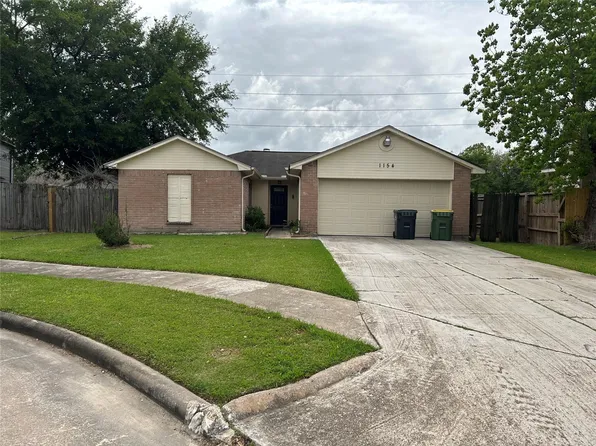 1154 W Brompton Dr, Pearland, TX 77584
