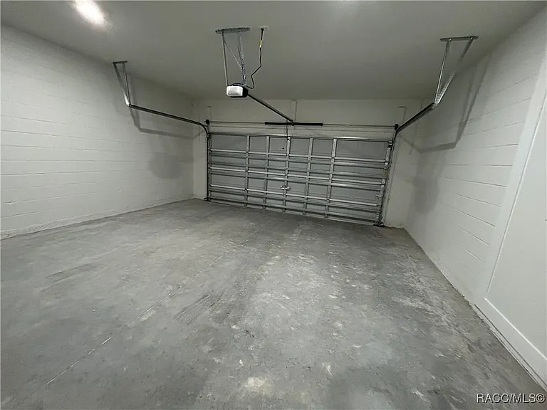 2097 W Hampshire Blvd — Photo 13
