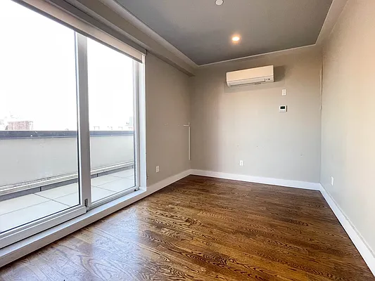 Rented by ERNY LLC | media 42