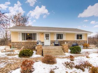 34176 Malmberg Ave, Lindstrom, MN 55045