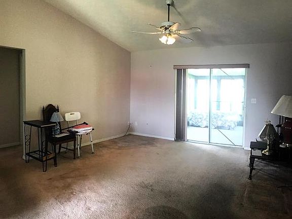3rd image of 13599 SE 52nd Ct