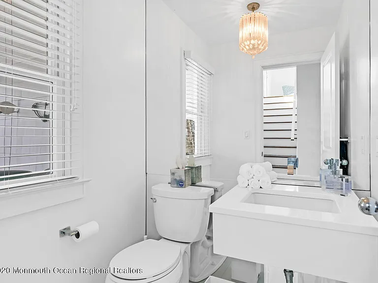 1 Horatius Way — Photo 22