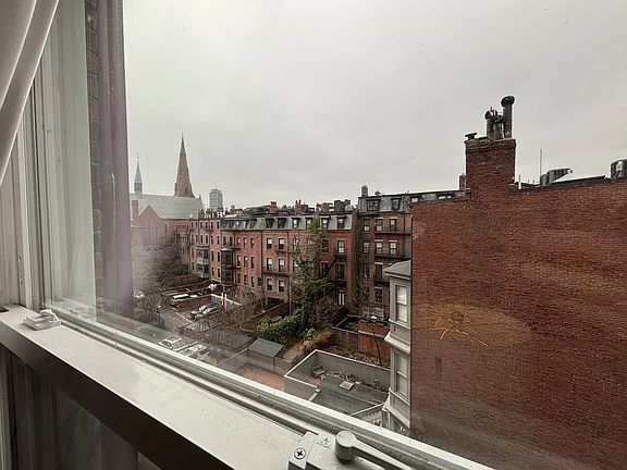 4th image of 98 Charles St #12A