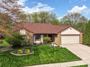 7812 Hampton Pl, Fishers, IN 46038