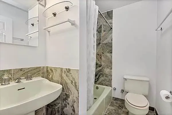 Rented by Compass | media 10