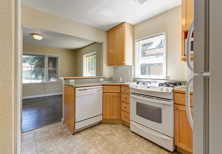 1503-1513 20th Street Kitchen