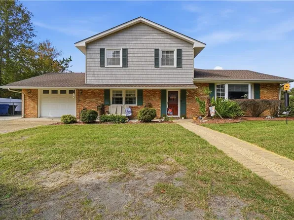 2229 Admiral Cir, Virginia Beach, VA 23451
