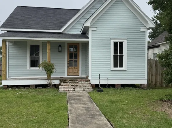 1014 Iris St, Lake Charles, LA 70601