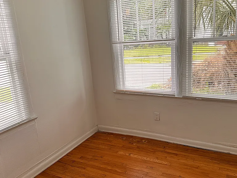 117 Annie St #A — Photo 6
