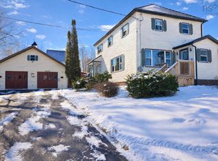46 Cornwall St, Amherst, NS B4H 1H9