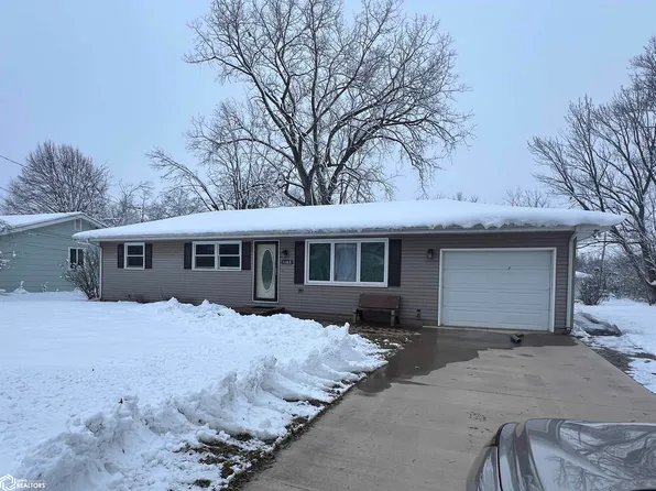 1103 Liberty Dr, Fairfield, IA 52556