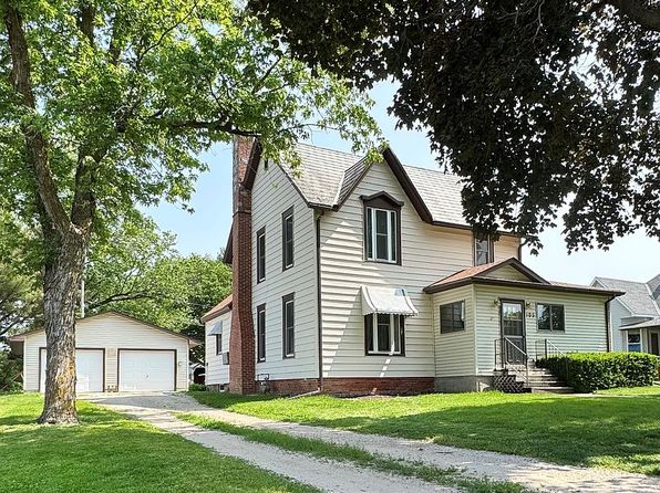 105 Station St