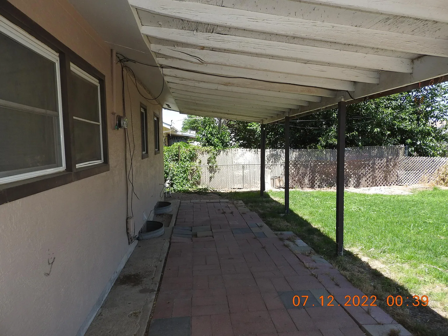 5 bed, 2128 sqft, $2,400 — Photo 2
