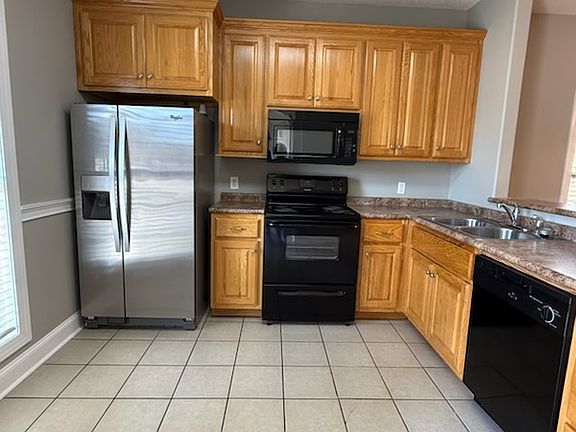 3rd image of 10459 Wall Triana Hwy #A