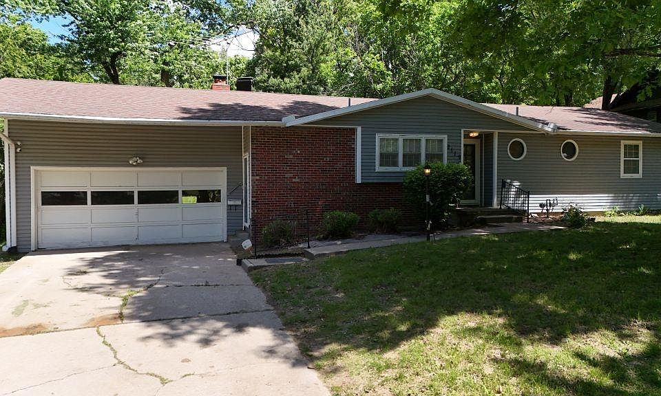 1st image of 2119 Newport Rd