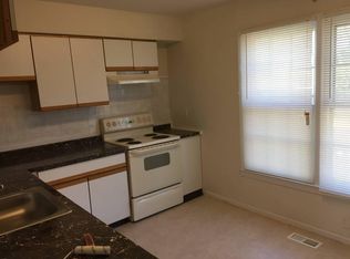 5421 Safe Harbor Ct, Fairfax, VA 22032