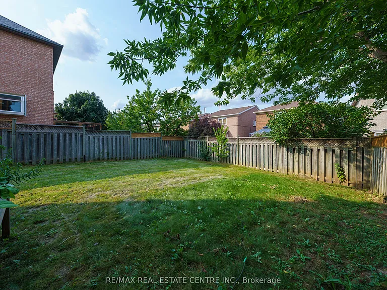 5915 Hemingway Rd — Photo 42
