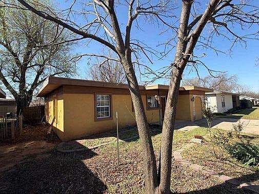 3rd image of 6016 NW 56th St
