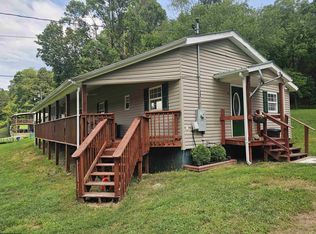 216 Everson Rd, Fairmont, WV 26554