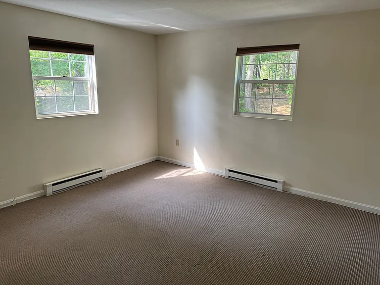Grafton Colonial Apartments — Photo 4