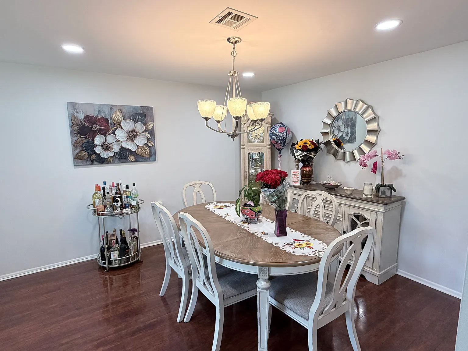 2 bed, 1256 sqft, $2,450 — Photo 3