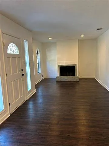 1207 W 19th Ave — Photo 2