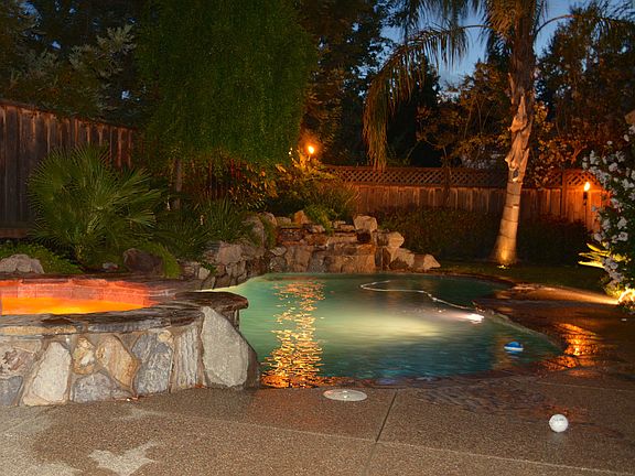 2nd image of 6024 Hansen Dr