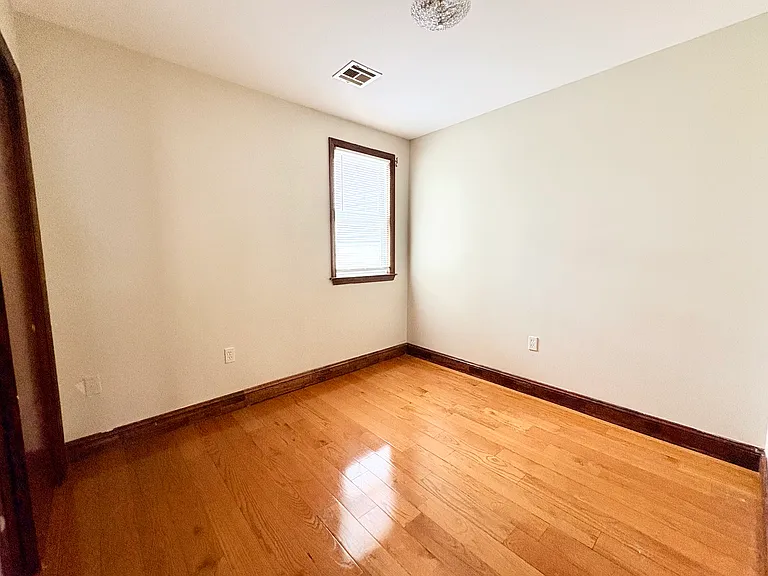168 Pacific St #1 — Photo 7