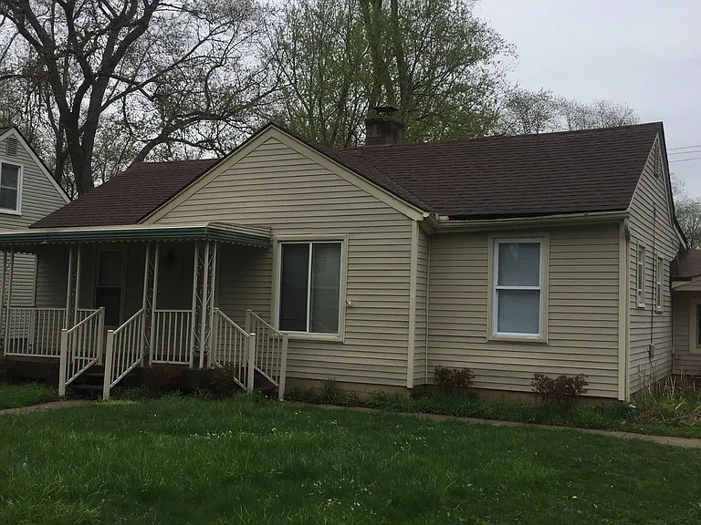 21670 Tulane Ave — Photo 27