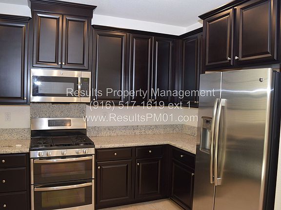 3rd image of 4025 Gunnar Dr