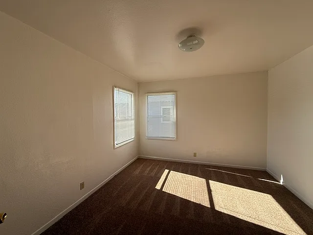 370 Estudillo Ave #10 — Photo 5