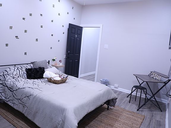 3rd image of 3832 N 18th St #3