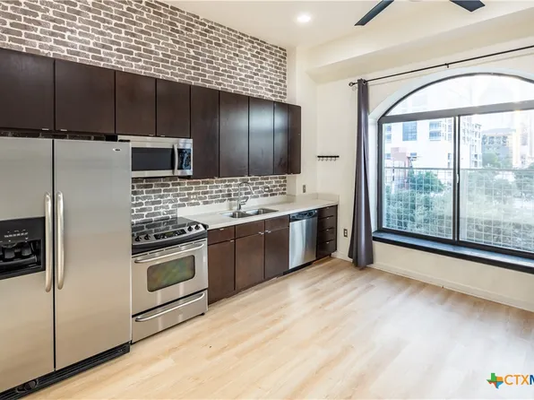 507 Sabine St APT 404, Austin, TX 78701