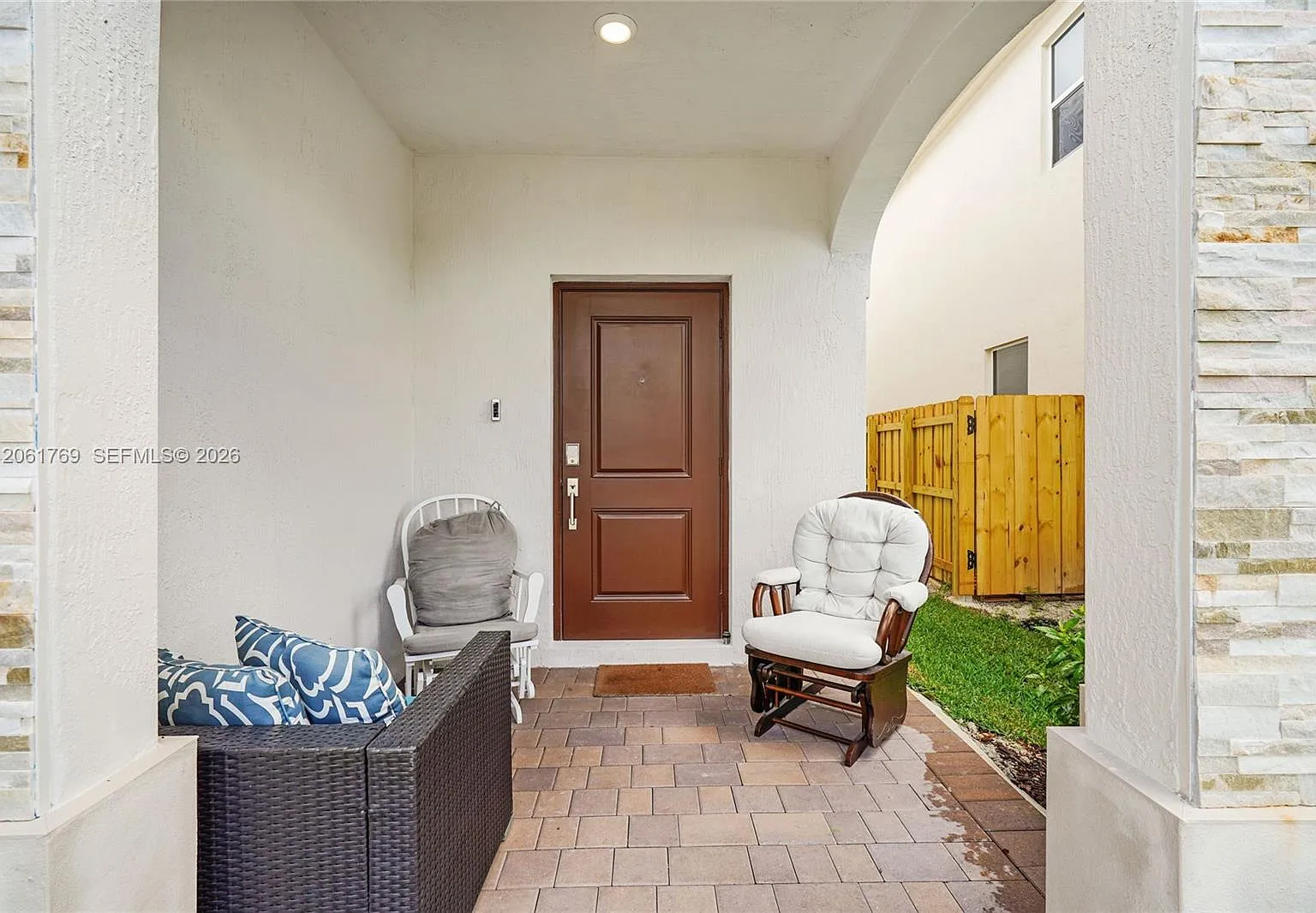 Keys Gate — Photo 2