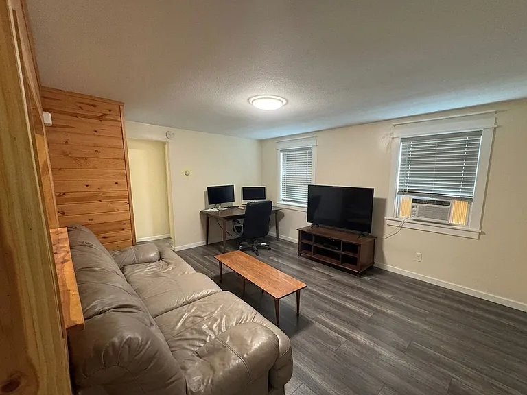 413 Moro St #3 — Photo 2