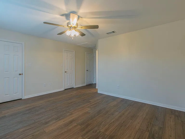 104 Patriot Cir #104 — Photo 12