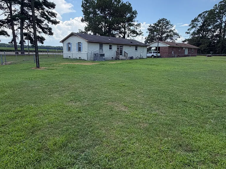 450 Lees Country Club Rd — Photo 20