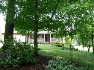 255 Old Cooks Valley Rd, Kingsport, TN 37664