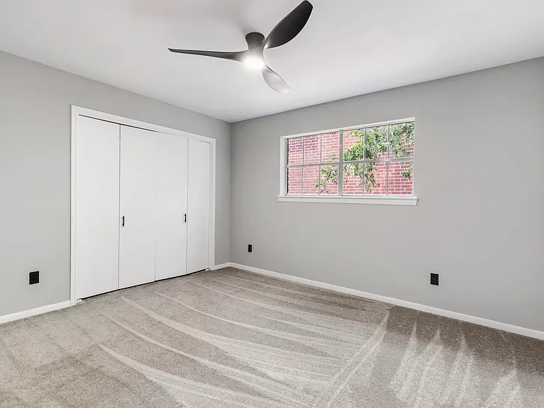 2226 Nantucket Dr #A — Photo 40