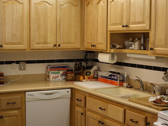 2nd image of 3519 Shady Bluffs Dr