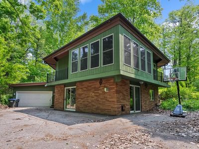 4080 Bay Shore Dr, Sturgeon Bay, WI, 54235