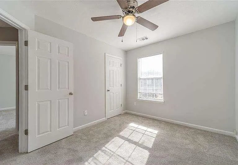 2716 Lake Park Rdg E — Photo 31