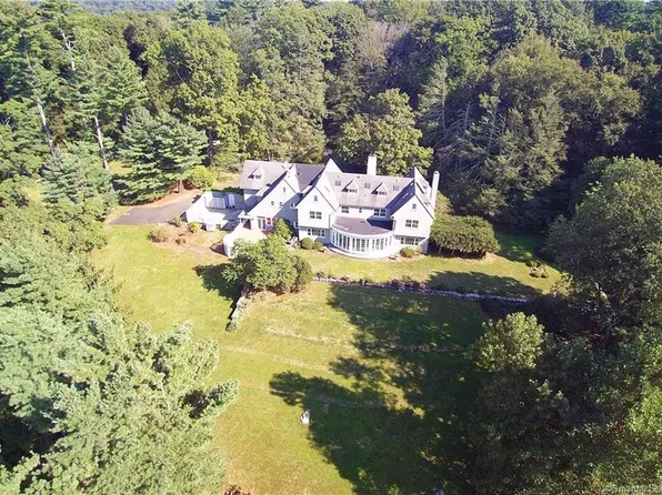 7 Christopher Road, Ridgefield, CT 06877